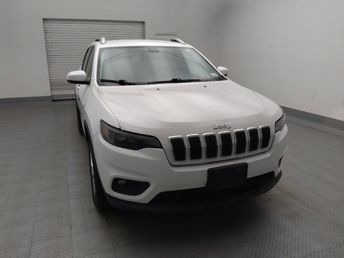 Used 2019 Jeep Cherokee Latitude w/ Popular Appearance Group AWD/4WD image 14