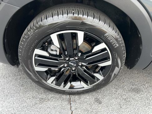 Used 2023 Kia Telluride SX image 9