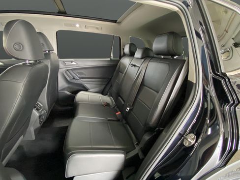 Used 2019 Volkswagen Tiguan SE w/ Panoramic Sunroof Package AWD/4WD image 23