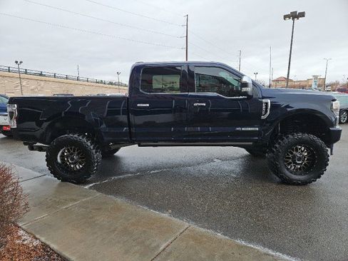 Used 2022 Ford F250 Platinum image 3