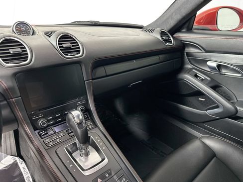 Used 2018 Porsche 718 Cayman S RWD image 16