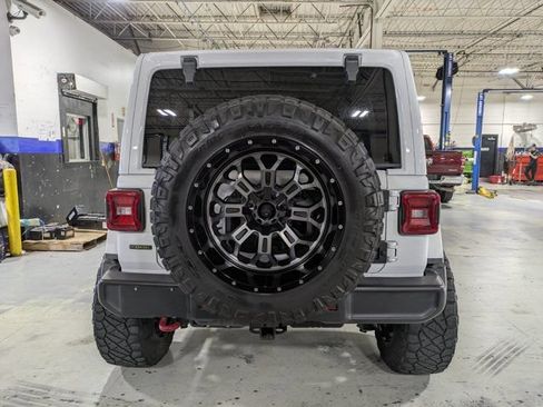 Used 2021 Jeep Wrangler Unlimited Rubicon w/ LED Lighting Group AWD/4WD image 4