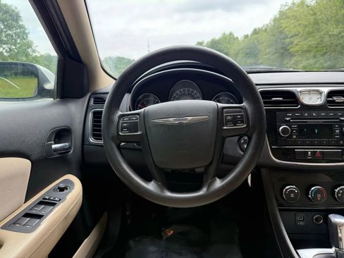 Used 2012 Chrysler 200 LX image 28