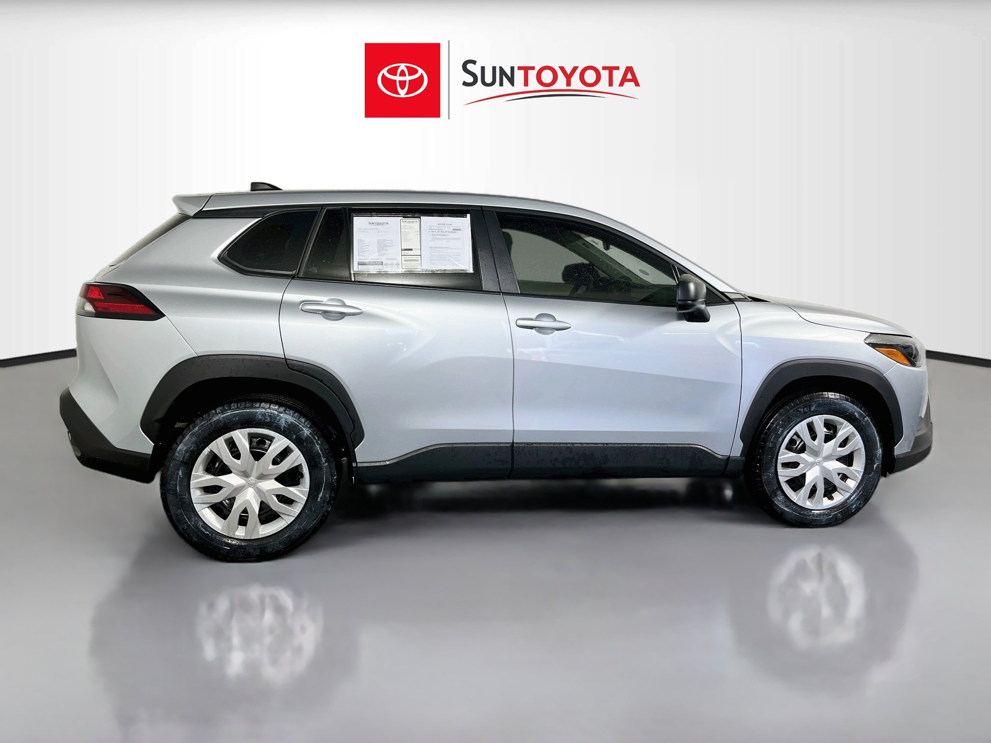 Used 2026 Toyota Corolla Cross L FWD image 2