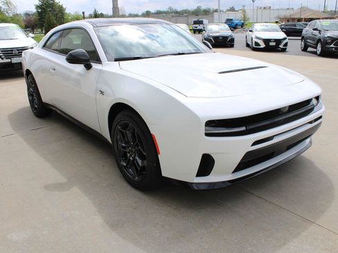 New 2026 Dodge Charger R/T w/ Blacktop Package AWD/4WD image 5