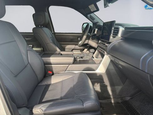 Used 2025 Toyota Tundra Platinum image 17