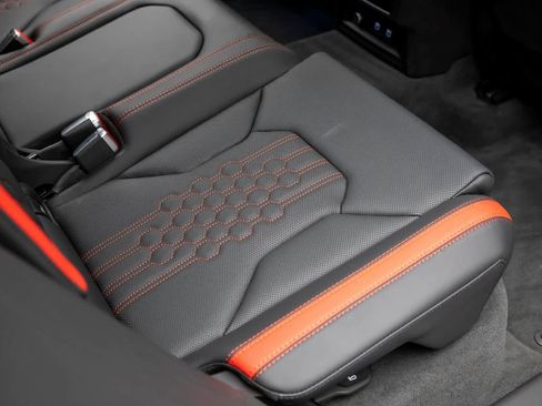 Used 2024 Lamborghini Urus Performante image 47