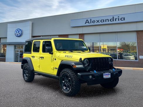 Used 2023 Jeep Wrangler Unlimited AWD/4WD image 1