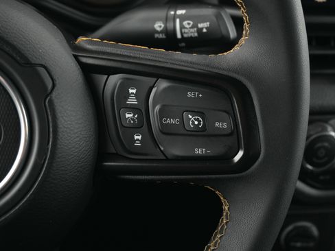 Used 2024 Jeep Wrangler Willys image 31