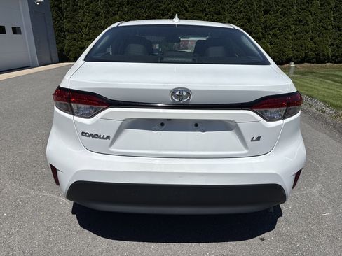 Certified 2024 Toyota Corolla LE FWD image 4