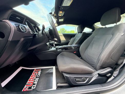 Used 2015 Ford Mustang Coupe RWD image 14