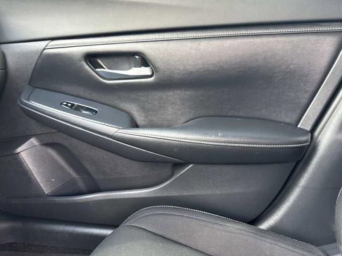 Certified 2021 Nissan Sentra SV FWD image 22
