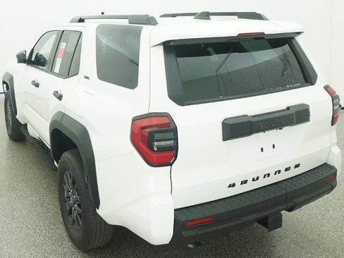 New 2026 Toyota 4Runner SR5 image 39