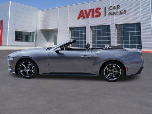 Used 2025 Ford Mustang Premium image 11