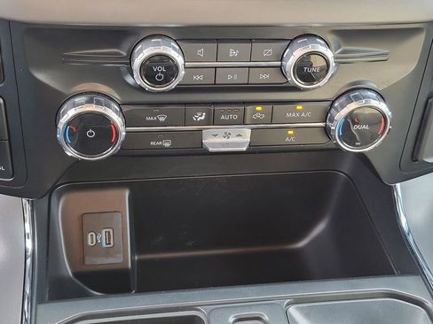 Used 2024 Ford F150 XLT w/ Mobile Office Package image 25