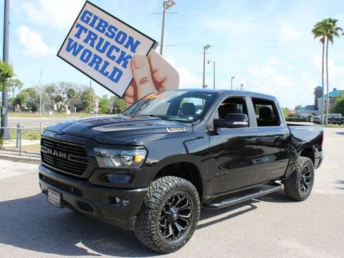 Used 2020 RAM 1500 Big Horn AWD/4WD image 1