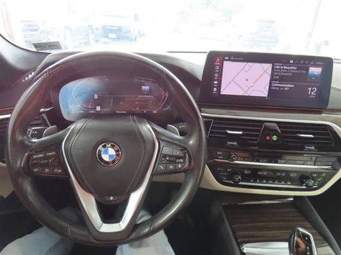 Used 2021 BMW 540i w/ Executive Package image 23