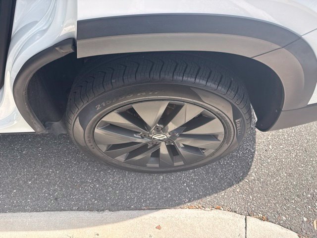 Certified 2022 Volkswagen Taos S FWD image 6