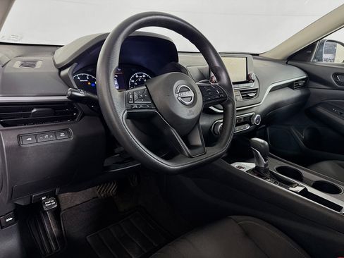 Used 2023 Nissan Altima 2.5 S FWD image 22
