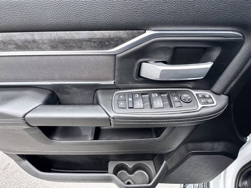 Certified 2024 RAM 2500 Big Horn w/ Night Edition image 11