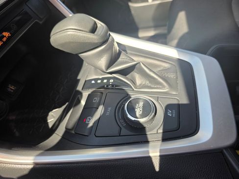 Used 2024 Toyota RAV4 XLE w/ Convenience Package image 17