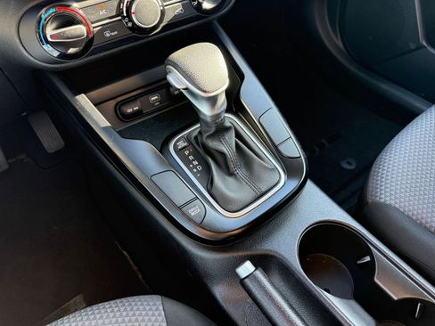 Used 2025 Kia Soul LX w/ LX Technology Package image 41