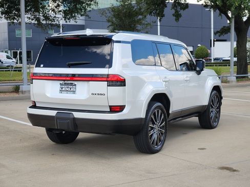 Certified 2025 Lexus GX 550 w/ Accessory Package (2T) AWD/4WD image 7