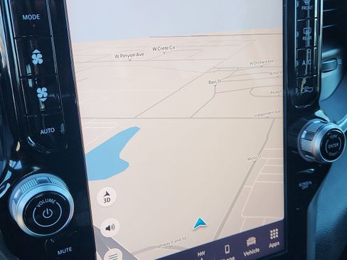 Used 2025 RAM 1500 Laramie image 22