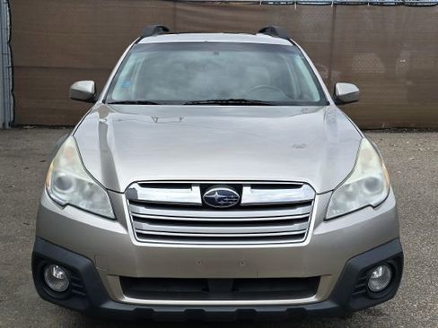 Used 2014 Subaru Outback 2.5i Premium w/ Moonroof Package image 3