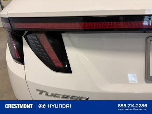 Used 2023 Hyundai Tucson Limited AWD/4WD image 14