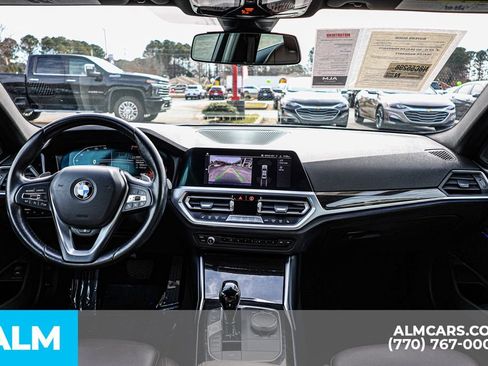 Used 2022 BMW 330i xDrive Sedan w/ Premium Package 2 image 28