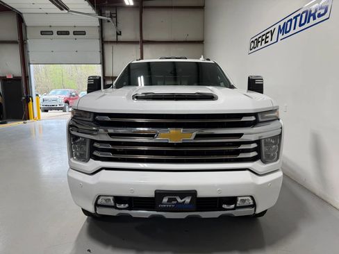 Used 2020 Chevrolet Silverado 2500 High Country AWD/4WD image 9
