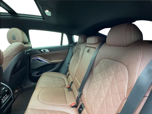 Used 2023 BMW X6 xDrive40i w/ M Sport Package AWD/4WD image 25