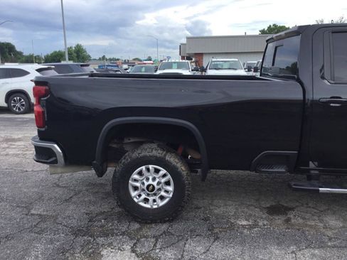 Used 2022 Chevrolet Silverado 2500 LT w/ Convenience Package AWD/4WD image 8