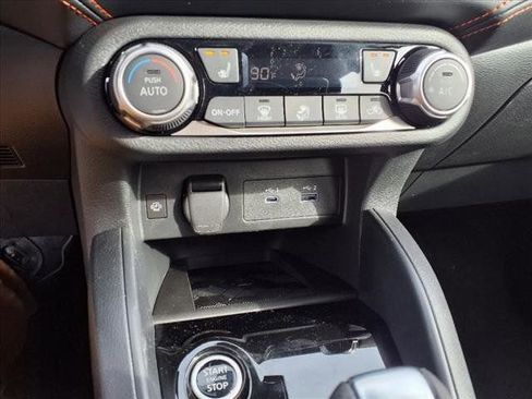 New 2025 Nissan Versa SR image 12