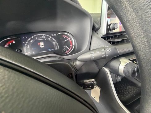 Used 2023 Toyota RAV4 LE AWD/4WD image 41