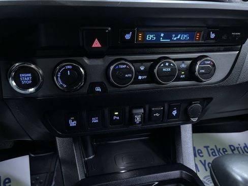 Used 2021 Toyota Tacoma TRD Off-Road w/ TRD Premium Off Road Package image 23