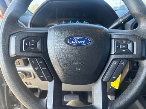 Used 2019 Ford F250 XLT w/ XLT Premium Package image 17