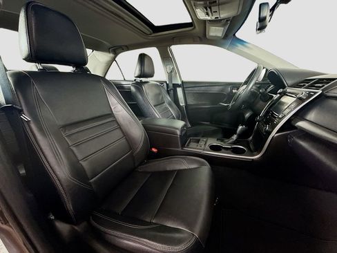 Used 2016 Toyota Camry XLE image 17