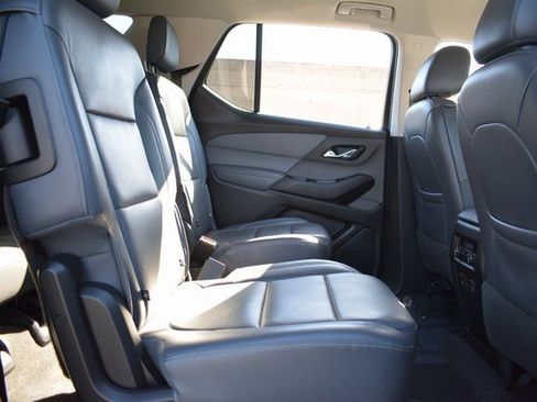 Used 2018 Chevrolet Traverse LT image 28