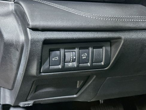 Used 2024 Subaru Outback Limited AWD/4WD image 10