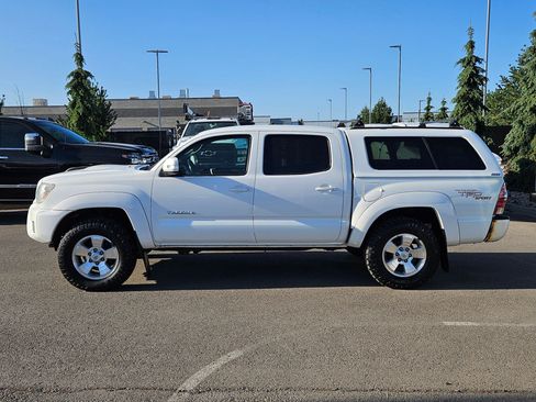 Used 2013 Toyota Tacoma 4x4 Double Cab w/ TRD Sport Pkg image 7