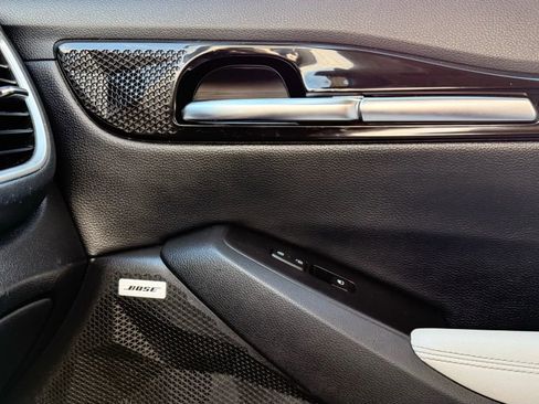 Used 2021 Kia Seltos SX image 25