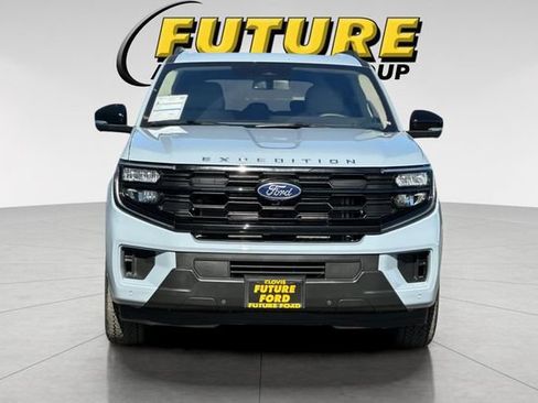 Used 2025 Ford Expedition Active AWD/4WD image 8