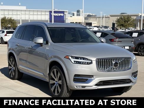 Certified 2024 Volvo XC90 B5 Plus w/ Protection Package Premier image 5