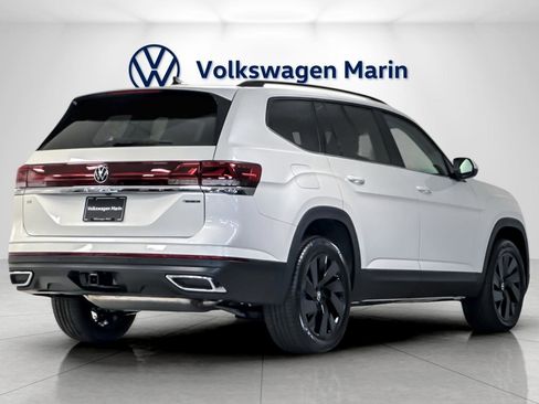New 2026 Volkswagen Atlas SE image 5
