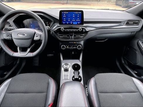 Used 2025 Ford Escape ST-Line AWD/4WD image 15