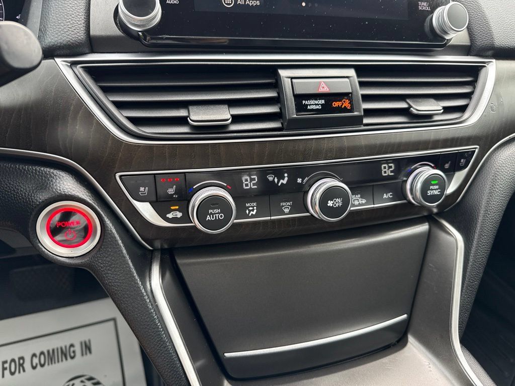 Used 2019 Honda Accord Touring image 35