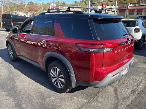 Certified 2023 Nissan Pathfinder SL AWD/4WD image 5