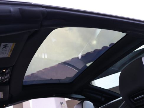 Used 2015 Mercedes-Benz SL 63 AMG image 63